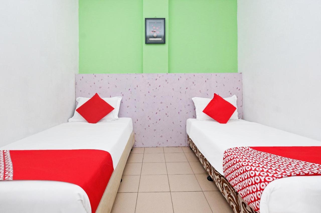 Oyo 850 Gold Star Hotel Chukai Eksteriør billede